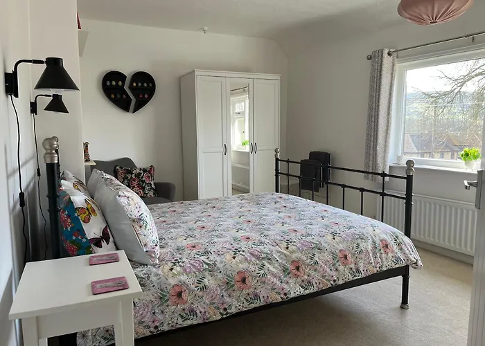 Two Four Four, Holiday Home In Matlock