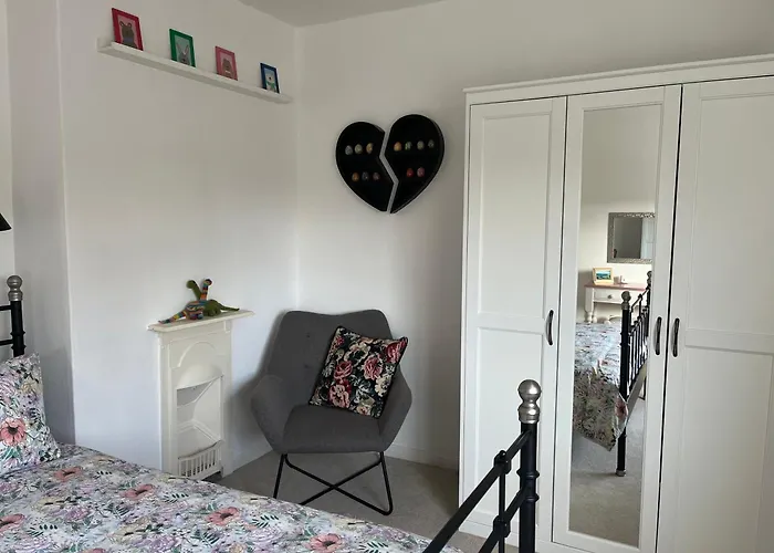 Two Four Four, Holiday Home In Matlock