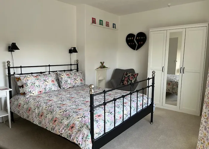 Two Four Four, Holiday Home In Matlock